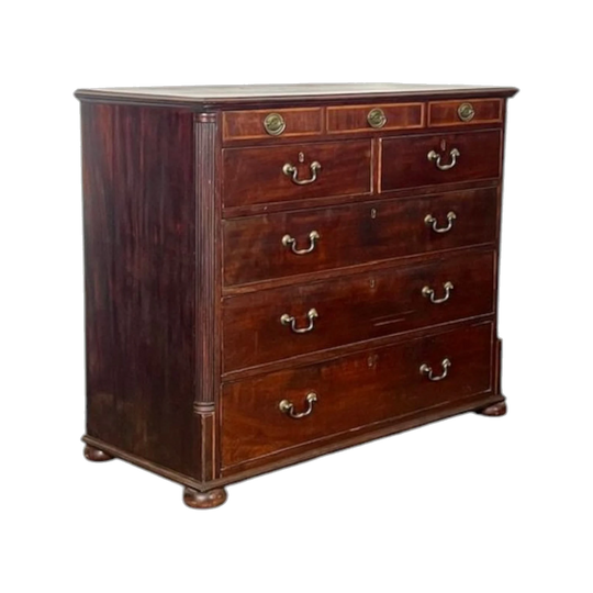 Antique English George III Late 18th-Century Cuban Mahogany Chest of Drawers, Eight Drawers