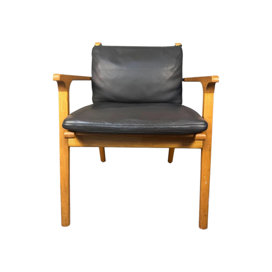 Stellar Works Ren Lounge Chairs