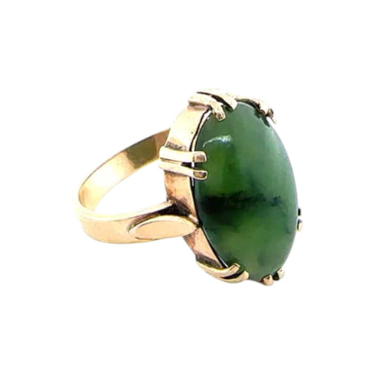 9ct yellow gold jade cabochon nephrite ring