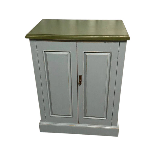Nice Damar Pine Cabinet
