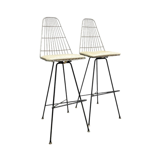 Framac Wire Bar Stool With Fleur De Lis Pattern