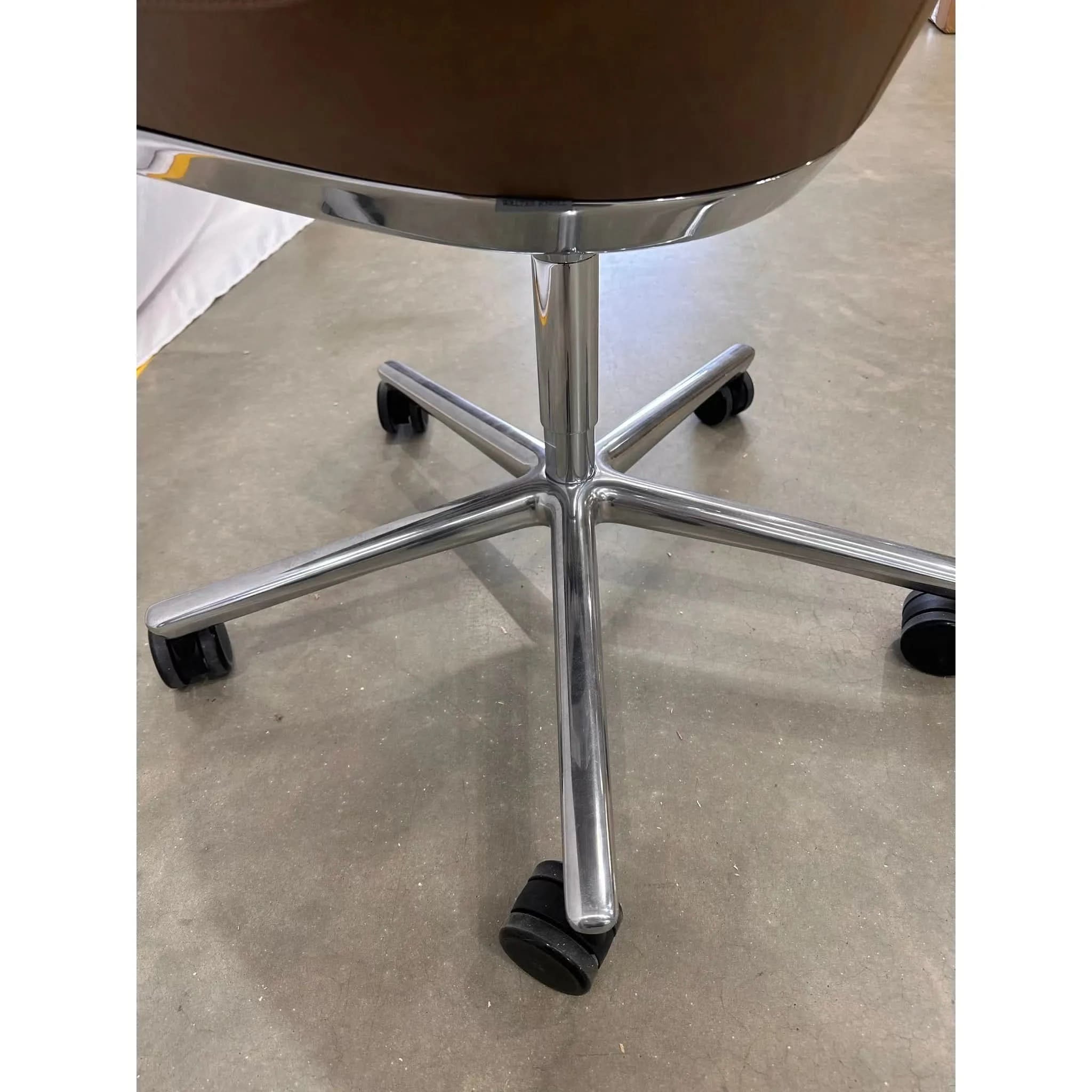 Shop Walter Knoll Sheru Armchair Castors Bazaa - Main Image