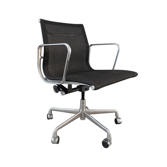 17x Eames Aluminium Group Office Seating Collection by Herman Miller