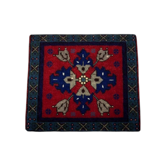 Vintage handmade Taspinar rug from Central Anatolia c. 1980s (52x48cm)