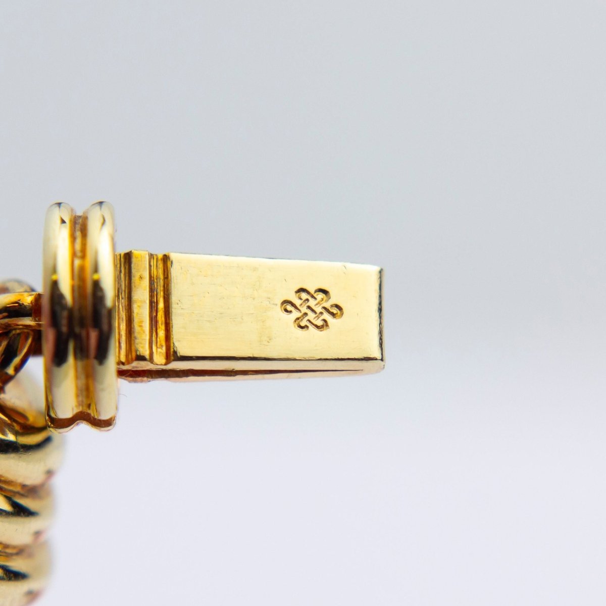 Angel - skin Coral Strand With Onyx & 18kt Gold Clasp | Bazaa | Designer, Vintage and Antique Furniture