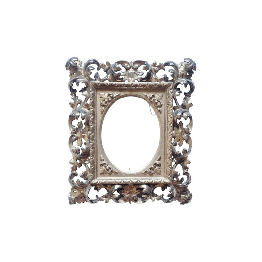 Antique Italian carved gilt wood picture frame