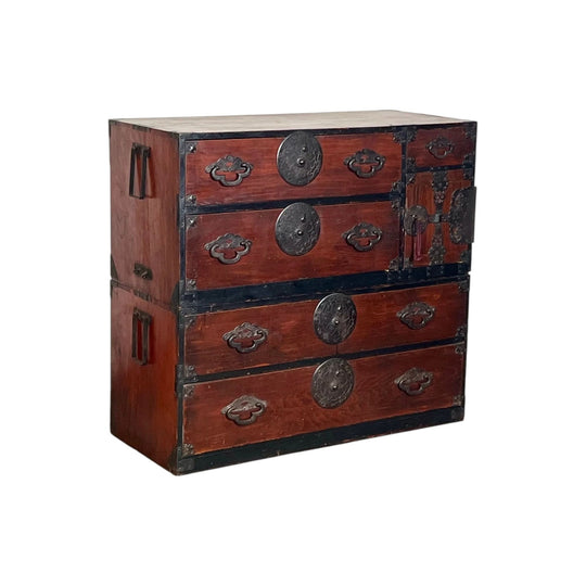 Antique Japanese Meiji / Tasho Tansu Chest.