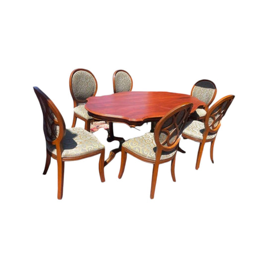 Antique solid timber oval shape dining table 175x 108x76 cm with 6 chairs