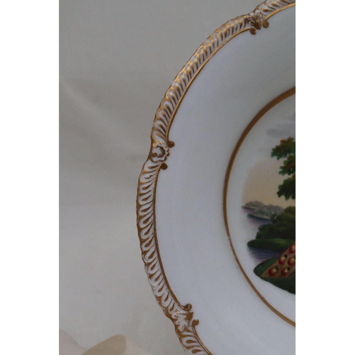 Chamberlain Worcester comport decorated with Fancy Birds | Bazaa | Designer, Vintage and Antique Furniture