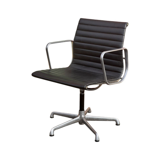 Charles & Ray Eames Aluminium Group Chair ICF