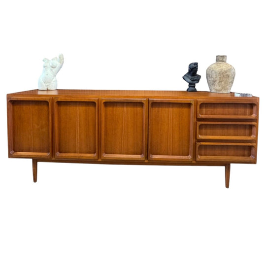 'Chiswell' 'Koben' Sideboard