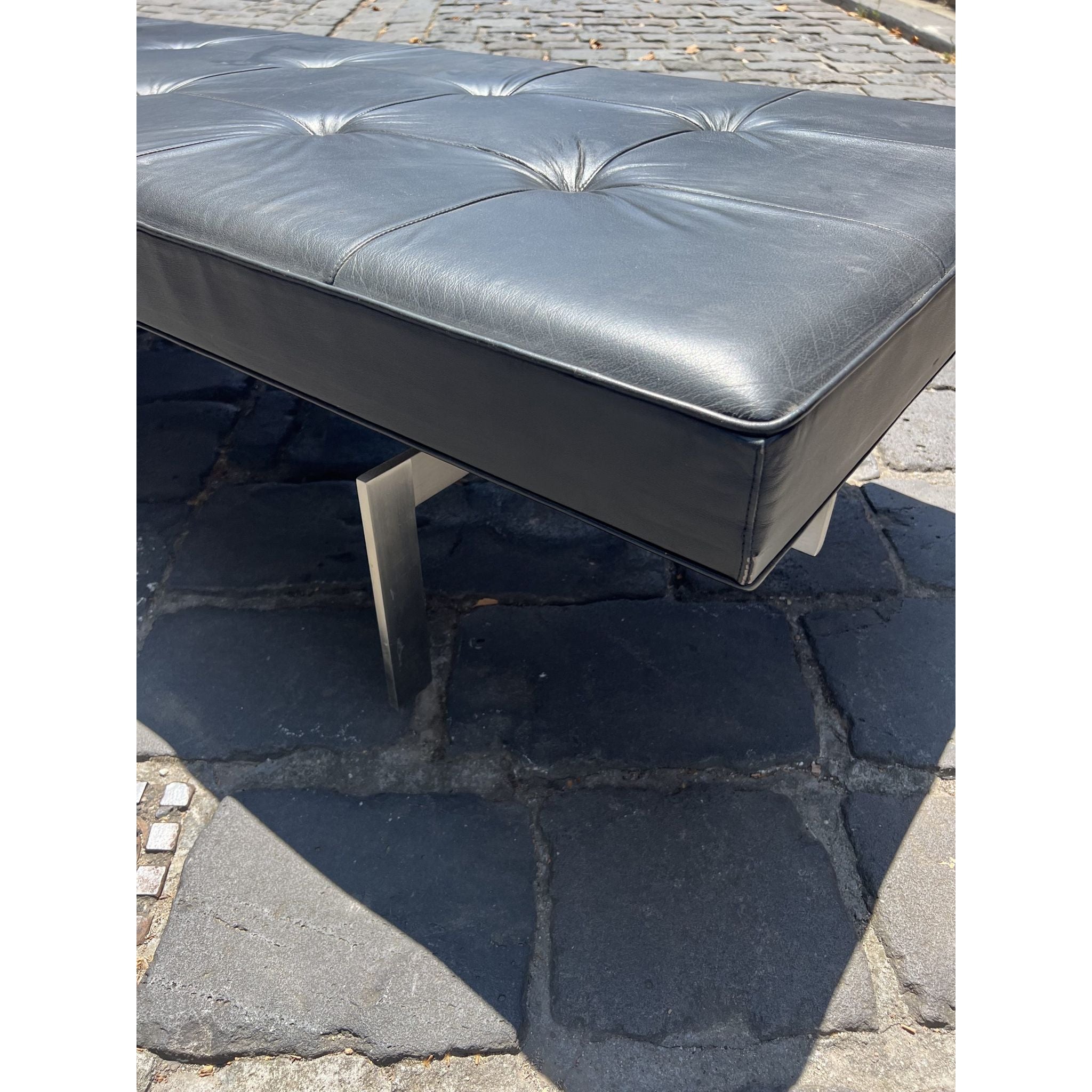 Classic Leather Gallery Bench - Le Corbusier Style | Bazaa | Designer, Vintage and Antique Furniture