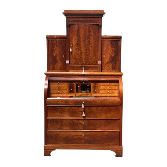Superb quality Biedermeyer flame mahogany secretaire c.1870