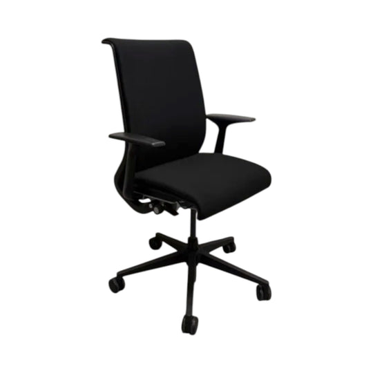 Steelcase Think Boardroom / Meeting Chair – Fixed Arms | Black