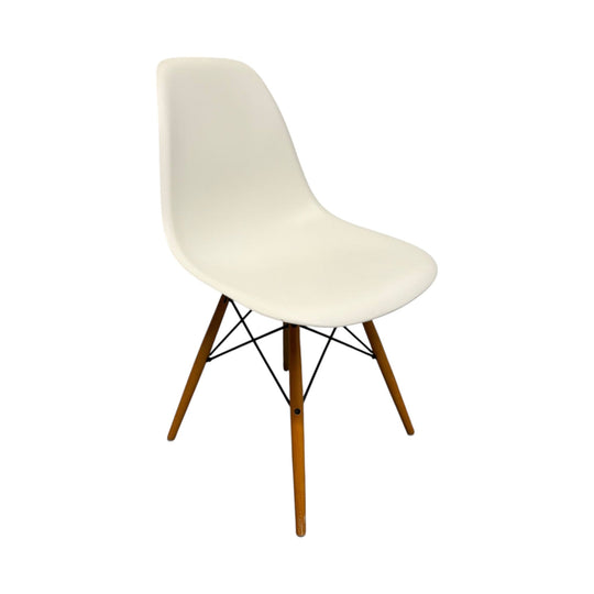 Eames Molded Plastic Side Chair by Herman Miller – White / Wood Dowel Base