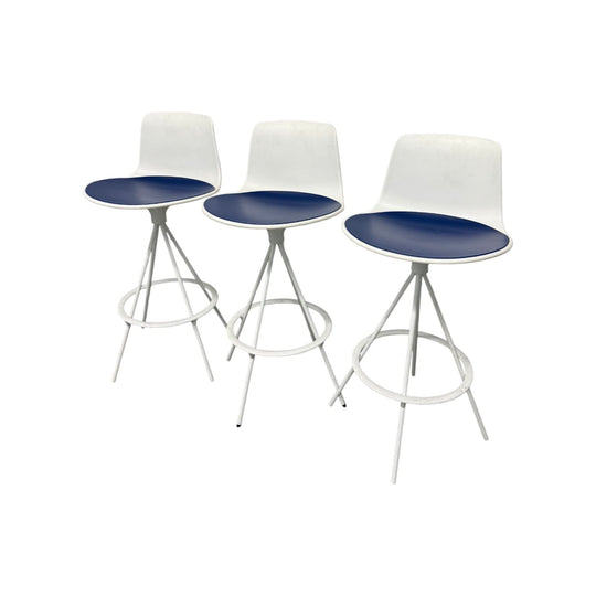 Enea Lottus Barstool – White with Blue Seat Pad