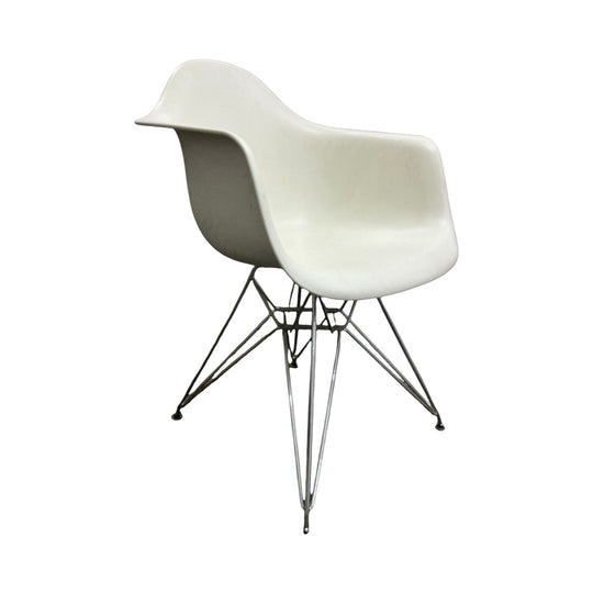 Eames Plastic Armchair