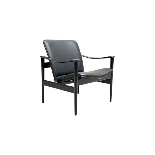 Fredrik A Kayser lounge chair