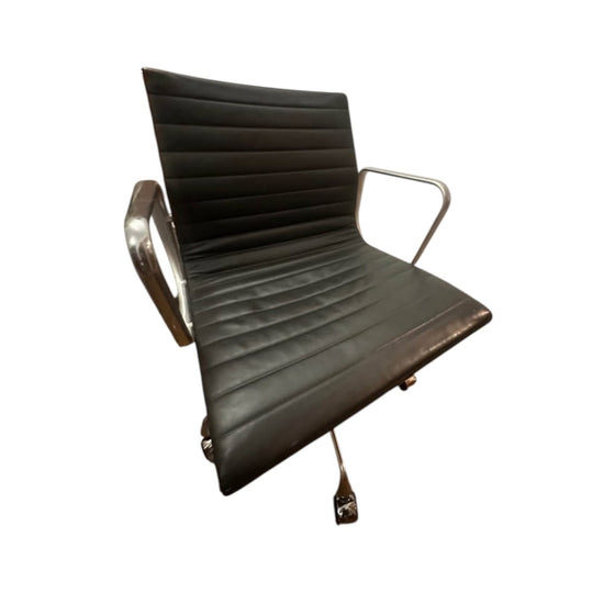 Genuine Herman Miller Eames office chair