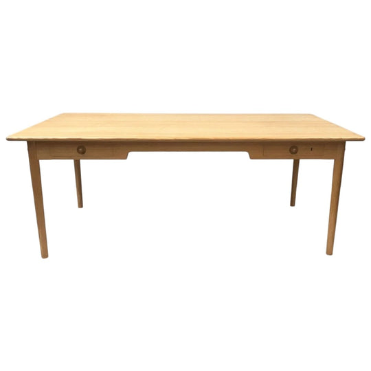 Hans Wegner desk