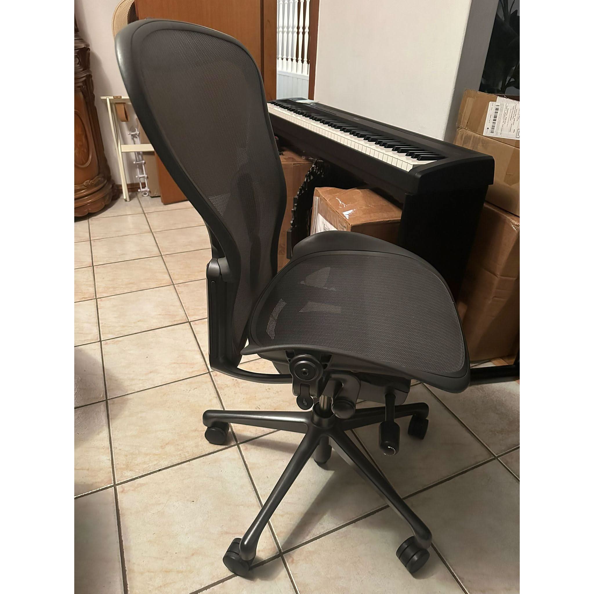 Shop Herman Miller Aeron Remastered armless Size B Bazaa
