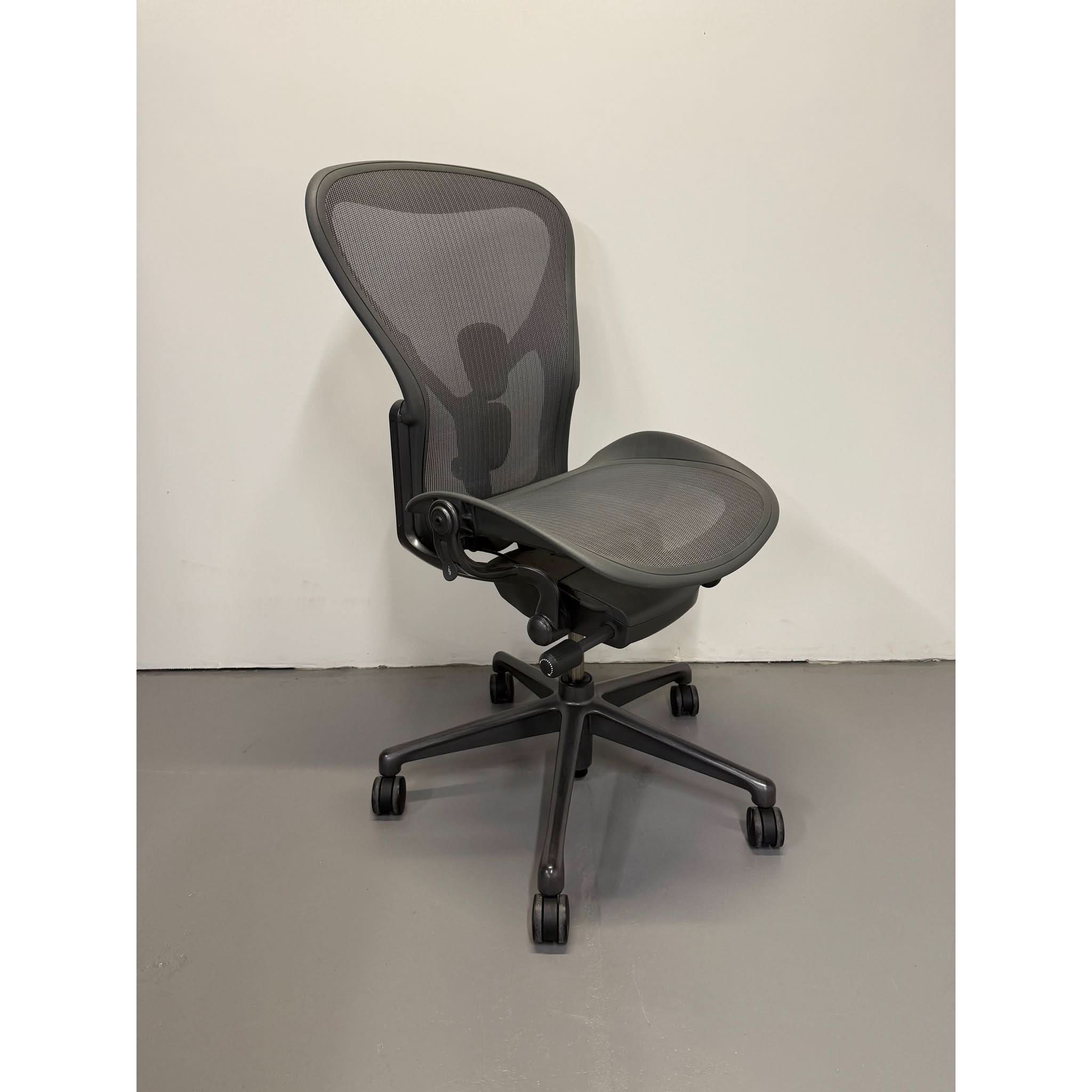 Herman Miller Aeron Remastered Office Chair – Size B (Carbon, No Arms) | Bazaa | Designer, Vintage and Antique Furniture