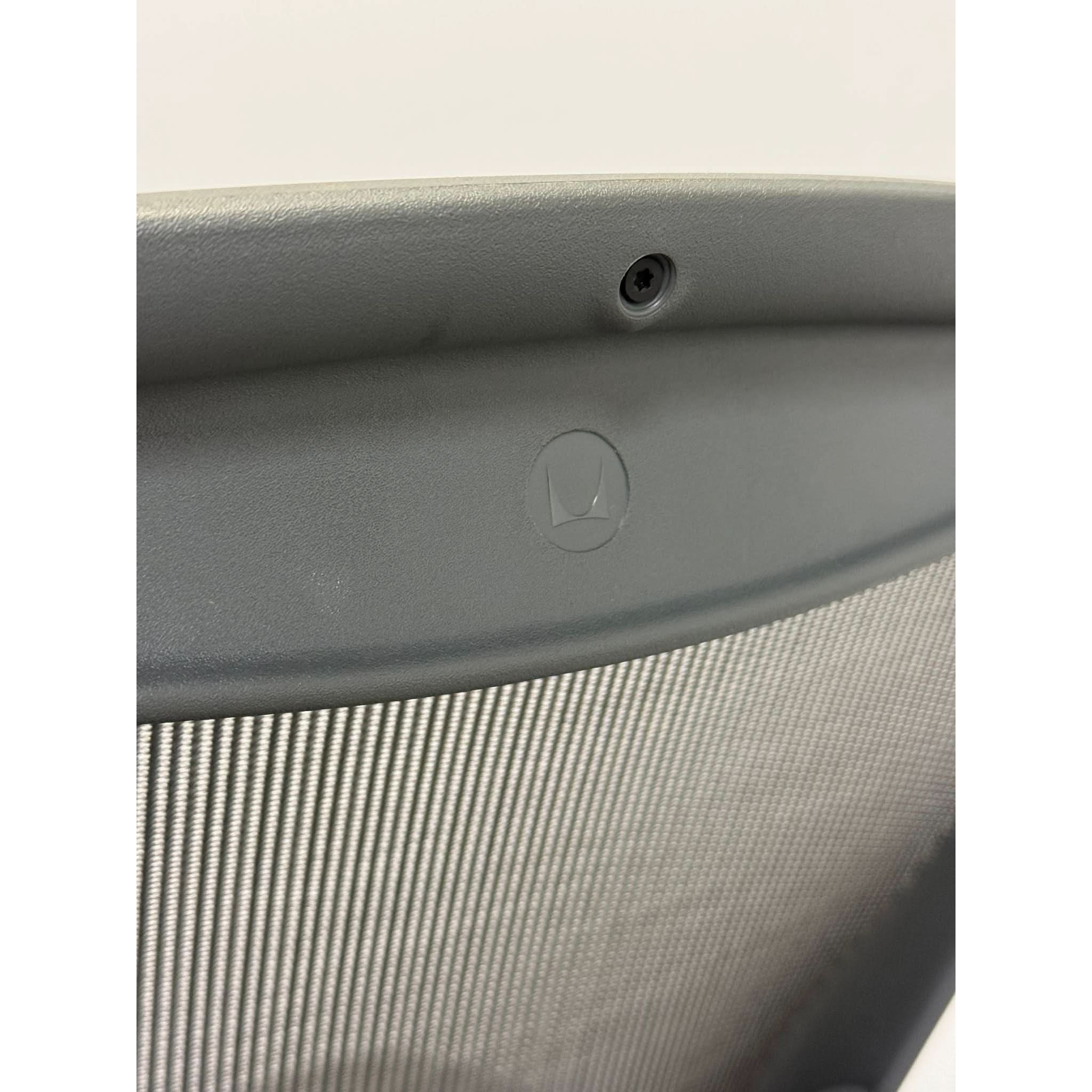 Herman Miller Aeron Remastered Office Chair – Size B (Carbon, No Arms) | Bazaa | Designer, Vintage and Antique Furniture