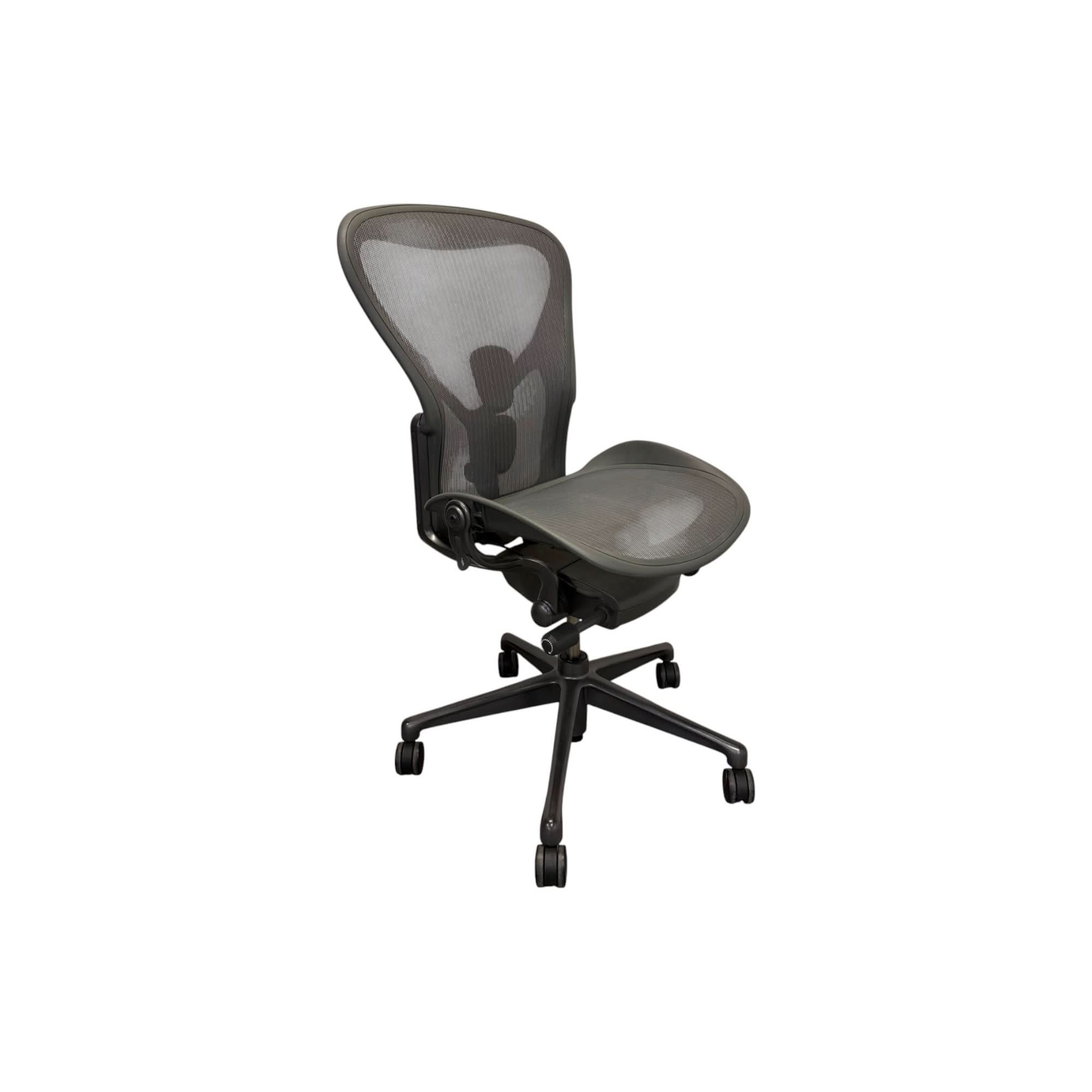 Herman Miller Aeron Remastered Office Chair – Size B (Carbon, No Arms) | Bazaa | Designer, Vintage and Antique Furniture