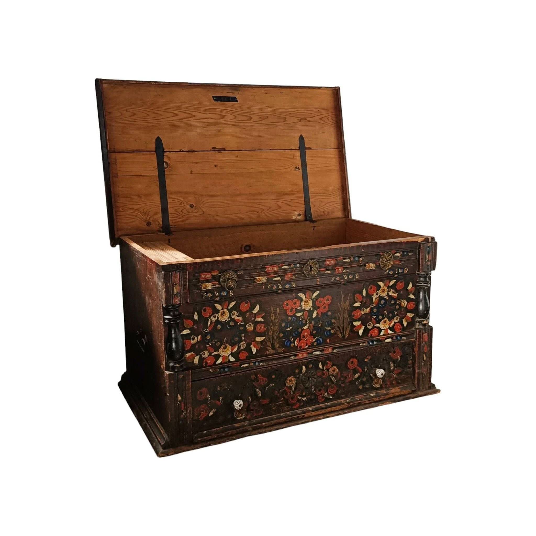 Bride Chest Wedding chest 60 photos - Vianawedding.com