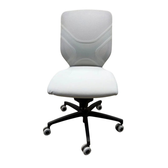 Wilkhahn IN 184/7 Ergonomic Office Chair – White / Light Grey | Ex-Showroom