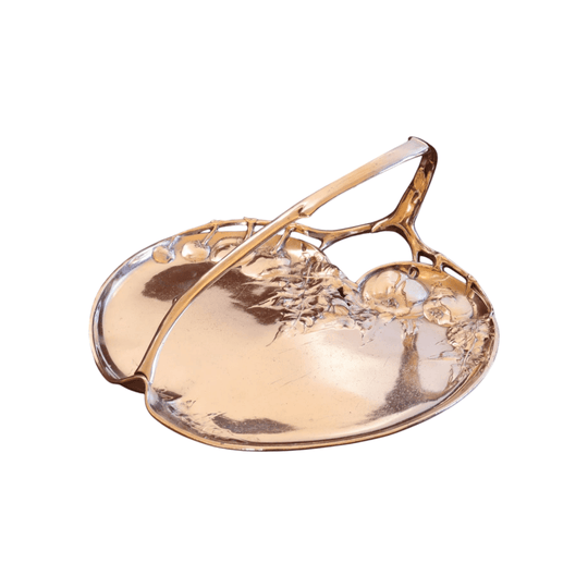J. P. Kayser & Söhne Art Nouveau Silver-Plated Heart-Shaped Serving Tray with Arched Vine Handle, Krefeld, Germany, c. 1905