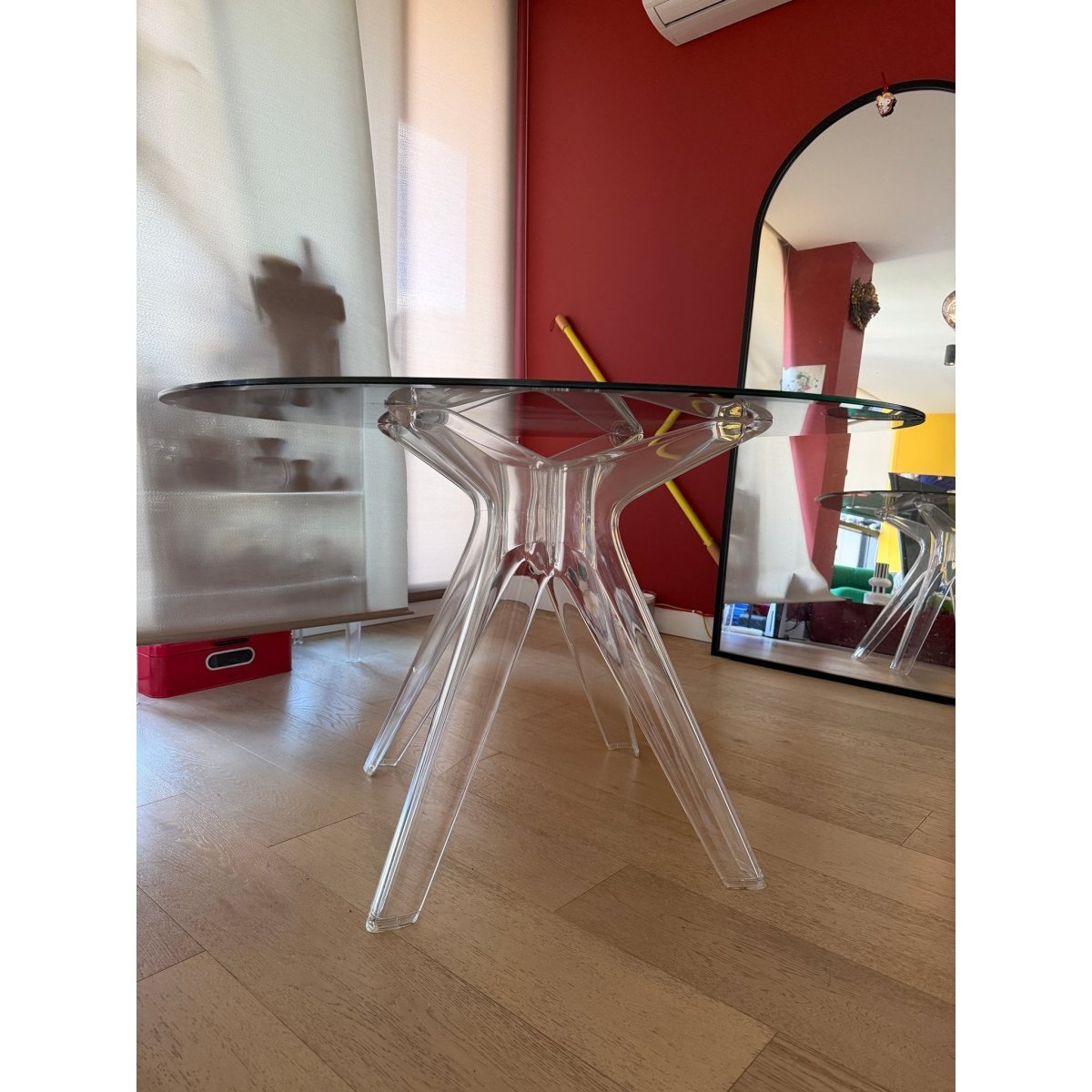 Kartell Sir Gio Round Table transparent smoke color | Bazaa | Designer, Vintage and Antique Furniture