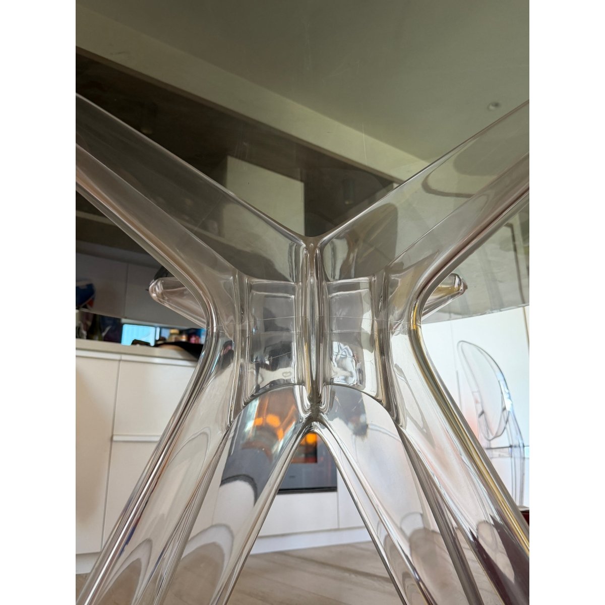 Kartell Sir Gio Round Table transparent smoke color | Bazaa | Designer, Vintage and Antique Furniture