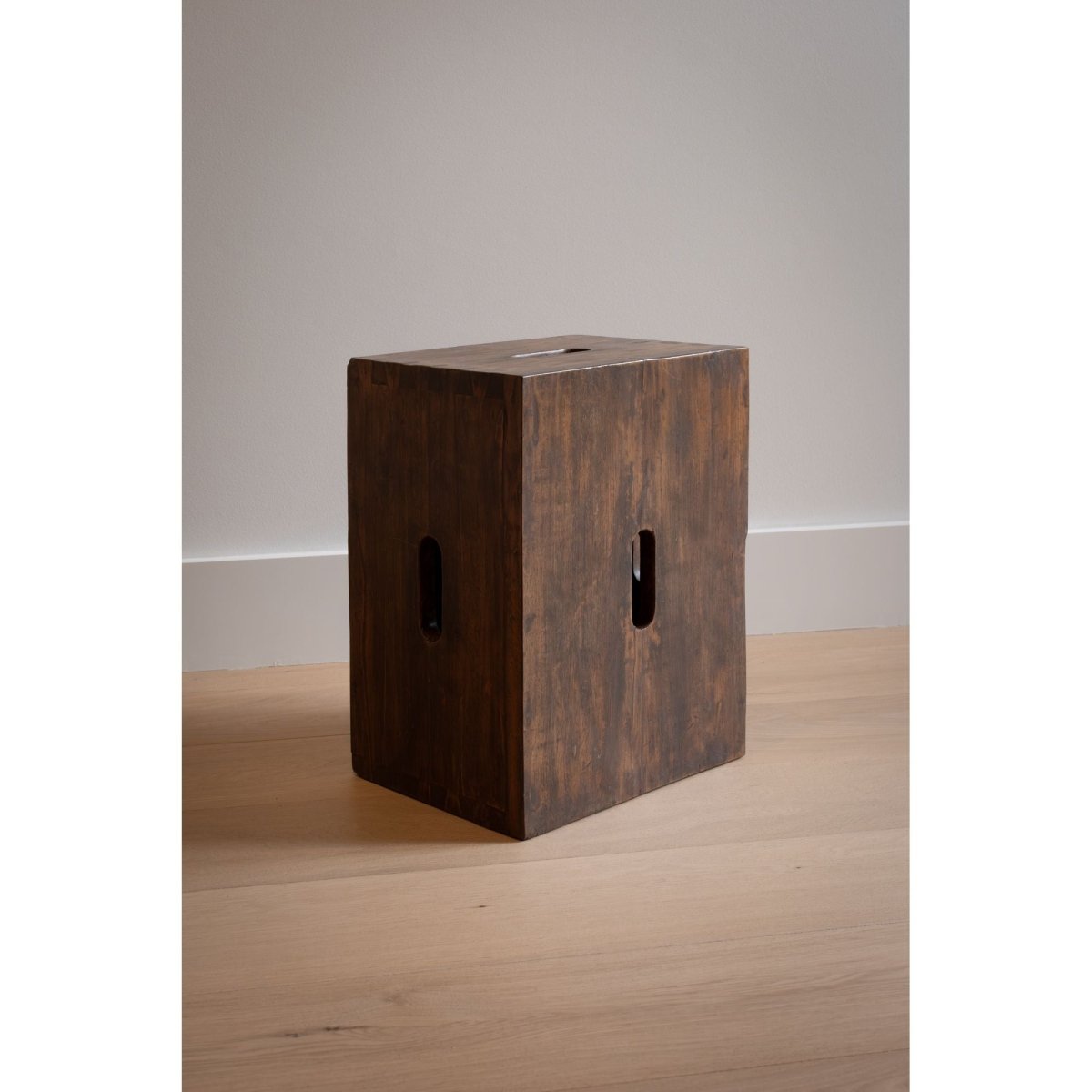 Le Corbusier Box Stool | Bazaa | Designer, Vintage and Antique Furniture