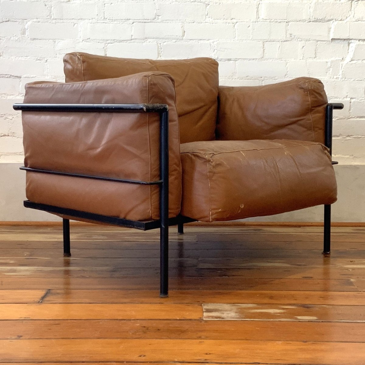 Le Corbusier LC3 Sofa and Pair of Lounge Chairs – Black and Tan Leather, Italy | Bazaa | Designer, Vintage and Antique Furniture