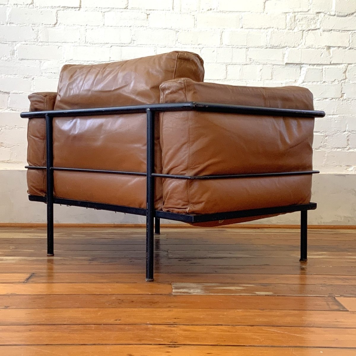 Le Corbusier LC3 Sofa and Pair of Lounge Chairs – Black and Tan Leather, Italy | Bazaa | Designer, Vintage and Antique Furniture