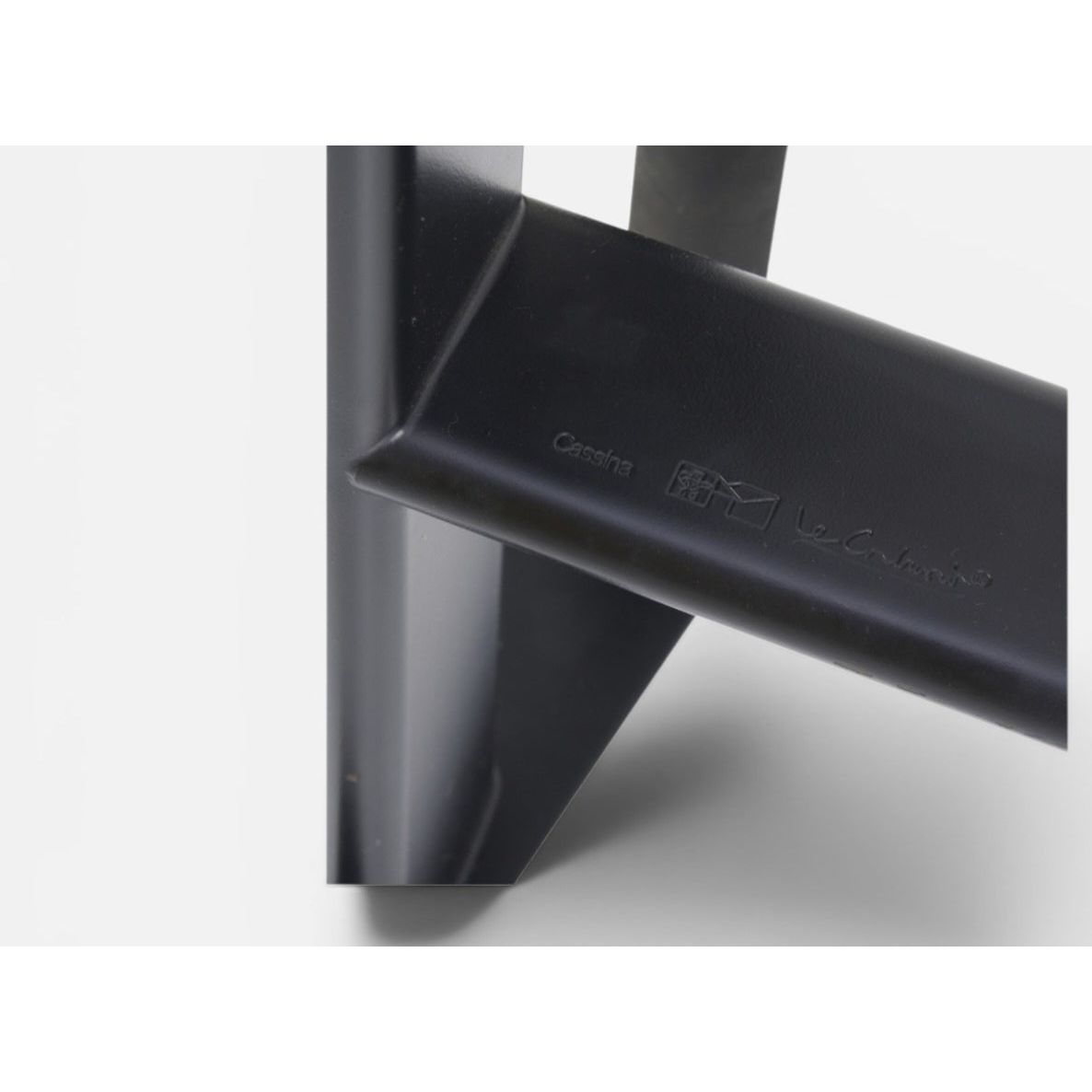 Le Corbusier LC4 Chaise Lounge by Cassina - Black Leather | Bazaa | Designer, Vintage and Antique Furniture
