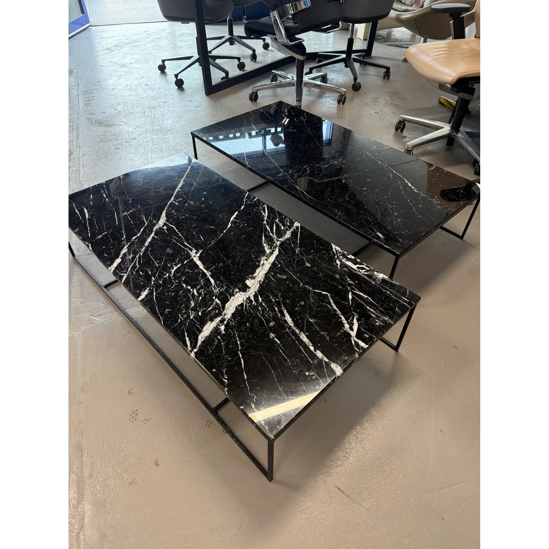 Minotti Calder Coffee Table – Marble Top / Metal Base | Bazaa | Designer, Vintage and Antique Furniture