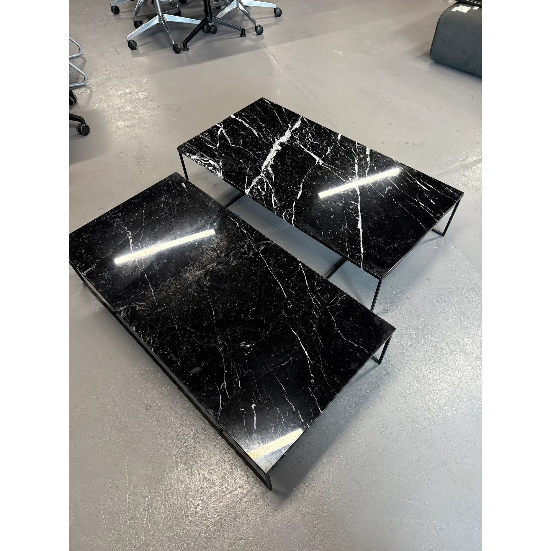 Minotti Calder Coffee Table – Marble Top / Metal Base | Bazaa | Designer, Vintage and Antique Furniture