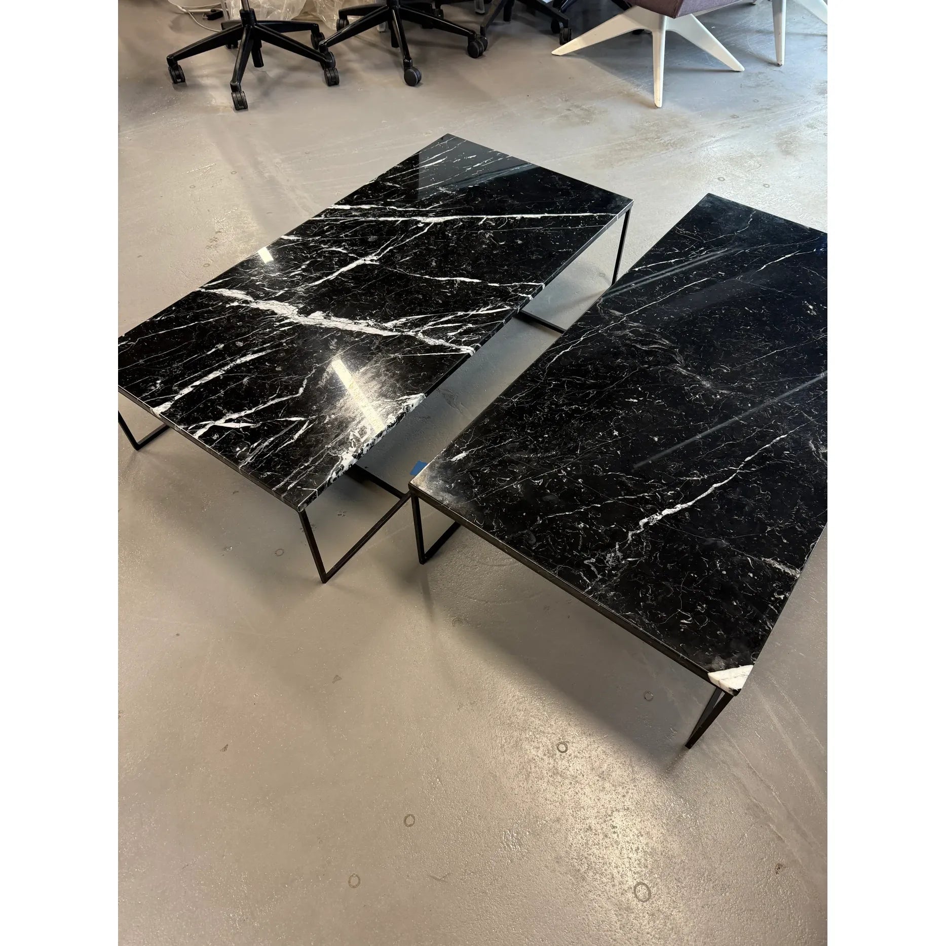 Minotti Calder Coffee Table – Marble Top / Metal Base | Bazaa | Designer, Vintage and Antique Furniture