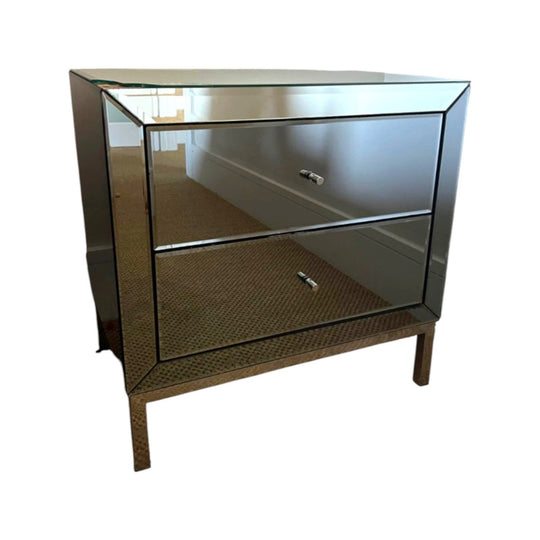 Mirrored chest of drawers set