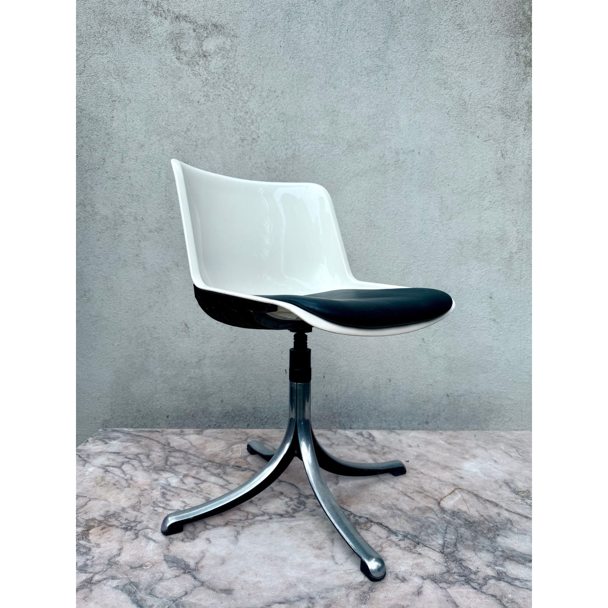 Osvaldo Borsani for Tecno Spa - ‘Modus’ post - modern retro chair, circa 1968 | Bazaa | Designer, Vintage and Antique Furniture