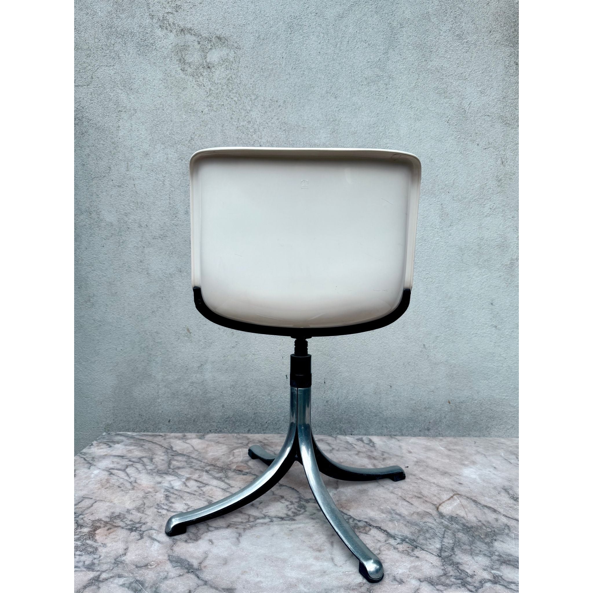 Osvaldo Borsani for Tecno Spa - ‘Modus’ post - modern retro chair, circa 1968 | Bazaa | Designer, Vintage and Antique Furniture