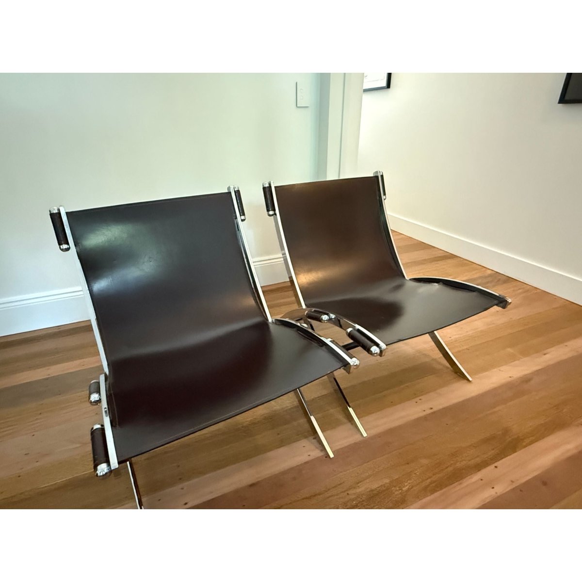 Pair of Timeless Scissor Chairs by Paul Tuttle & Antonio Citterio for Flexform, Italy, 1980s | Bazaa | Designer, Vintage and Antique Furniture