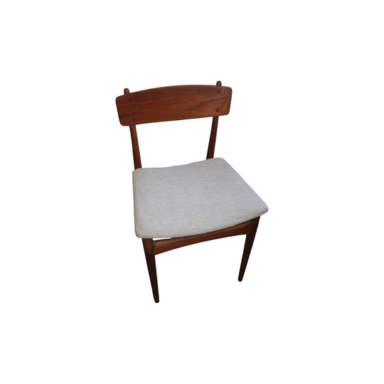 Petite Oak Dining Chair | Johannes Andersen (6)