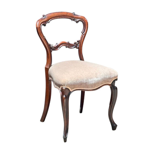 English Rosewood Hall Chair with Scroll Back and Carved Cabriole Legs, c. 1860