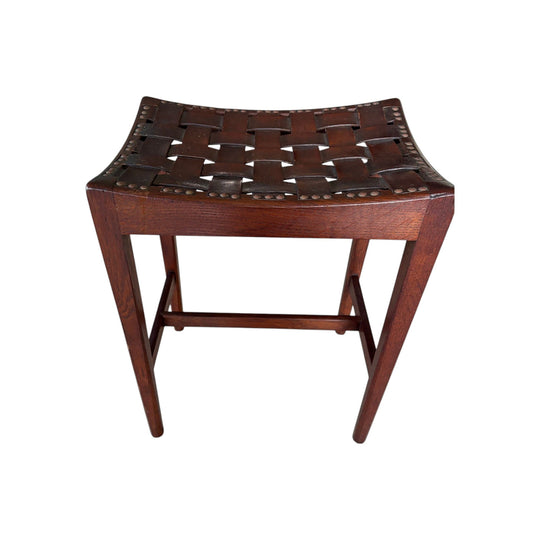 Rare Arthur W Simpson, Kendal, Lake District, UK . 1930s arts and craft movement Oak and leather