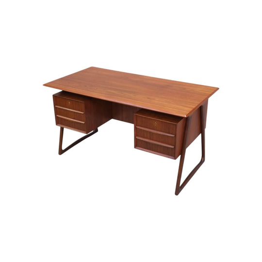 Sled Legged Desk