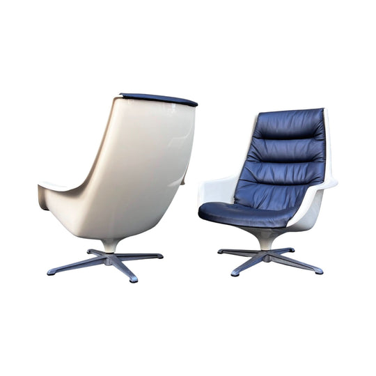 Tellus 1970s Swivel Leather Armchair