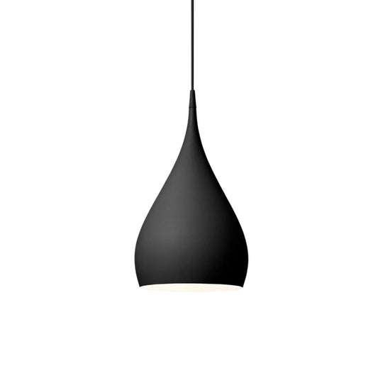 &Tradition Spinning Light BH1 Pendant by Benjamin Hubert – Matte Black Lathe-Spun Aluminium
